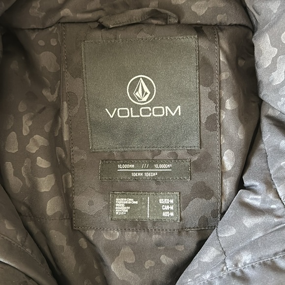Women’s Volcom Whitlock Insulated Jacket - Black Leopard Print size Medium - Picture 6 of 6